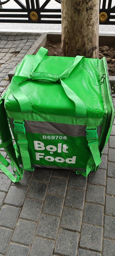 restoran avdanliği: Bolt çanta 40 azn az işlənib təmiz vəziyəttədi təci̇li̇ satilir /