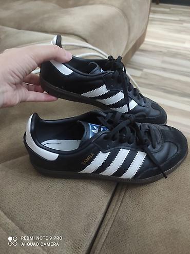 krosovkalar: Rəng - Qara Krossovkalar, Adidas, Ölçü: 33, Uniseks — 1