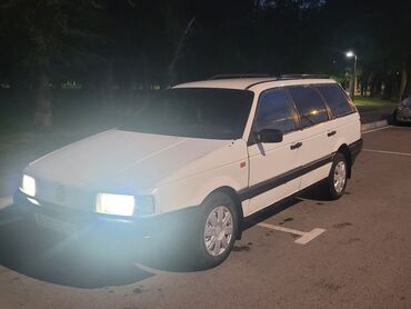 Volkswagen: Volkswagen Passat: 1990 г., 1.8 л, Механика, Бензин, Универсал
