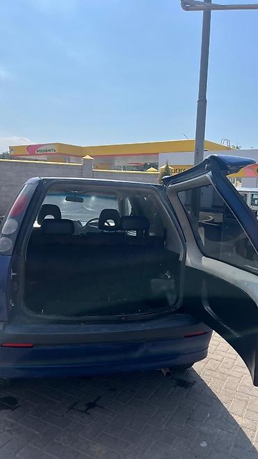 тыко: Toyota Raum: 2000 г., 1.5 л, Автомат, Бензин, Хэтчбэк — 5
