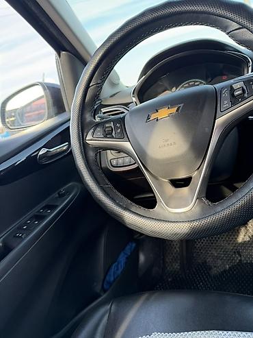 Chevrolet: Chevrolet Spark: 2016 г., 1 л, Автомат, Бензин, Хэтчбэк — 12