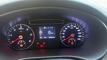 Kia: Kia Sorento: 2 л | 2015 г. Внедорожник — 7