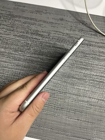 Apple iPhone: IPhone Xr, 128 ГБ, Белый — 8