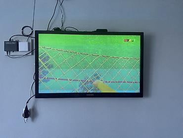 интернет телевизор: Телевизор Samsung (диагональ примерно 32–37") с настенным креплением — 1