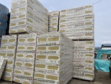 ОСП / OSB: Упаковки каменной ваты Baswool. Подходит для тепло- и звукоизоляции