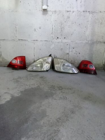 Передние фары: Комплект передних фар Honda 2000 г., Б/у, Оригинал, Германия at lalafo.kg Передние фары: Комплект передних фар Honda 2000 г., Б/у, Оригинал, Германия
