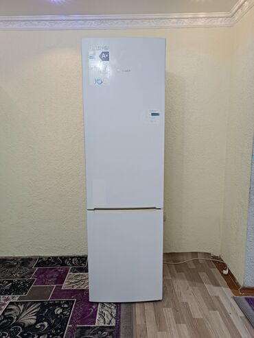 Холодильники: Холодильник Bosch, Б/у, Двухкамерный, Less frost, 60 * 2 * 60