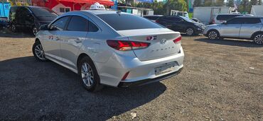 Hyundai: Hyundai Sonata: 2019 г., 2 л, Автомат, Газ, Седан — 2