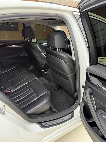 старинное зеркало: BMW 5 series: 2021 г., 2 л, Автомат, Бензин, Седан — 10