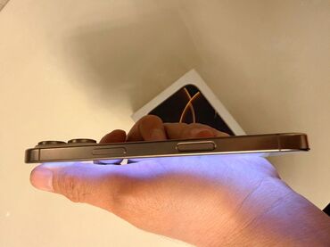 Apple iPhone: IPhone 16 Pro, 128 GB, Desert Titanium, Face ID — 5