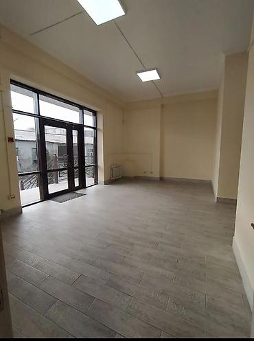 Аренда офисов, 275 м², В жилом комплексе, 1 линия, С отдельной кухней, С отдельным входом at lalafo.kg Аренда офисов, 275 м², В жилом комплексе, 1 линия, С отдельной кухней, С отдельным входом