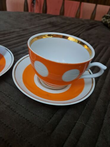 самор чайнек: Чашка + блюдце, нов. 40 сом пара. Есть 6 пар