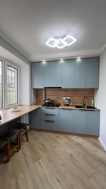 Продажа квартир: 3 комнаты, 58 м², Индивидуалка, 3 этаж, Евроремонт