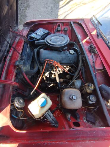 VAZ (LADA): Model: VAZ 2106 (klassik “Şeşorka”) Kuzov: sedan, 4 qapı Rəng: qırmızı -da lalafo.az — 9 VAZ (LADA): Model: VAZ 2106 (klassik “Şeşorka”) Kuzov: sedan, 4 qapı Rəng: qırmızı — 9