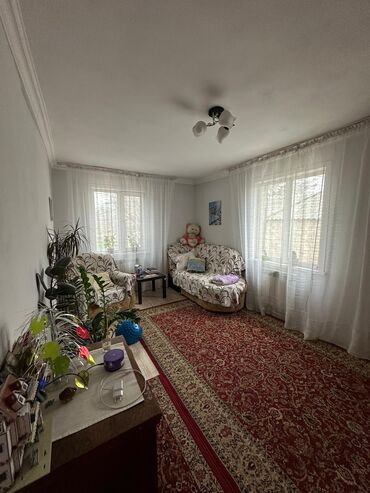 продаю дом город бишкек: 95 м², 4 комнаты, С мебелью
