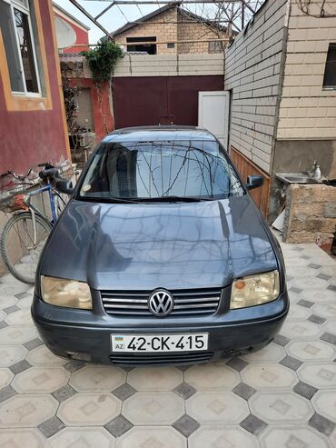 volkswagen polo 5: Volkswagen Jetta: 1.6 l | 2001 il Sedan