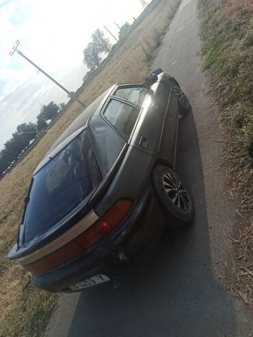 тойота внедорожник: Mazda 323: 1991 г., 1.6 л, Механика, Бензин, Хэтчбэк