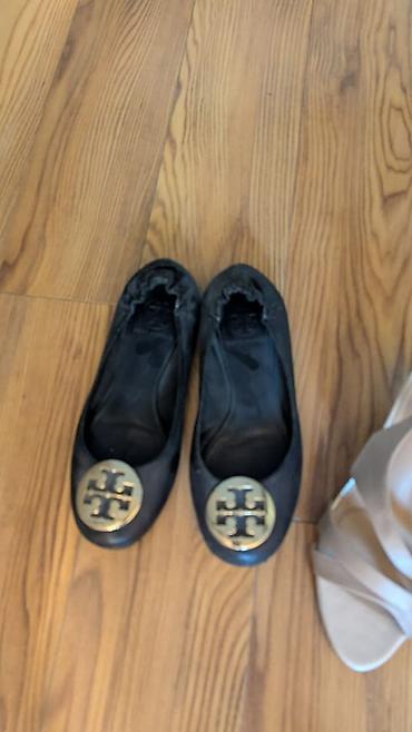 charles keith кошелек: Туфли, 36, Tory Burch, Колдонулган, түсү - Кара, Өзү алып кетүү — 1