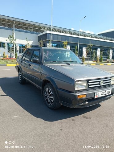 возможен обмен на дом: Volkswagen Jetta объем 1,8 год 1991 состояние хорошее оформление