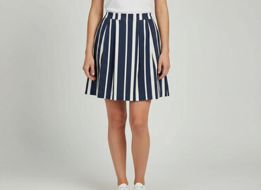 eleganckie spódnice midi rozkloszowane: Reserved, Women`s skirt, size S