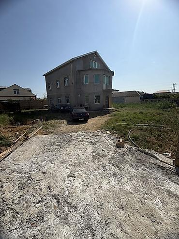 heyat evleri: 8 otaq, 450 kv. m, Təmirsiz — 1