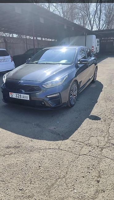 Kia: Kia Cerato: 2019 г., Хэтчбэк — 2