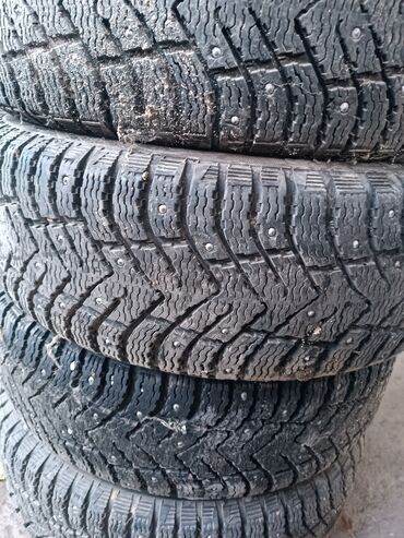 фит балон: Комплект зимних шин с шипами (4 штуки). Особенности: - Агрессивный