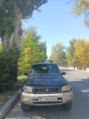 Toyota RAV4: 1999 г., 2 л, Автомат, Бензин, Кроссовер at lalafo.kg Toyota RAV4: 1999 г., 2 л, Автомат, Бензин, Кроссовер