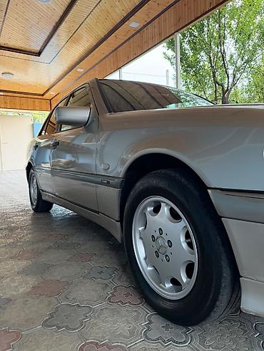 maşın 010: Mercedes-Benz C-Class: 1.8 l | 1997 il Sedan — 5