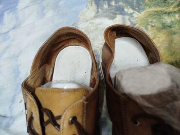 Кроссовки и спортивная обувь: Продаю мужские кросовки 41 размера натуральная кожа лёгкие в хорошем — 3