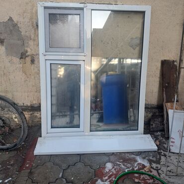 манеж детский деревянный: Продаю окно в комплекте подоконик в хорошем качестве материал.за