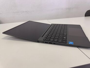 Ноутбуки: Ультрабук, 16 ГБ ОЗУ, Intel Core i3, 14 ", Новый, память SSD — 11