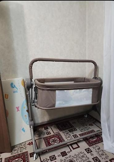 Детская приставная кроватка, Новый, С колесиками, цвет - Бежевый