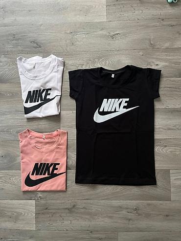 Majice kratkih rukava: Ženske majice S,M,L,XL,XXL veličine 1 komad 2100 din 2 komada 3100 — 11