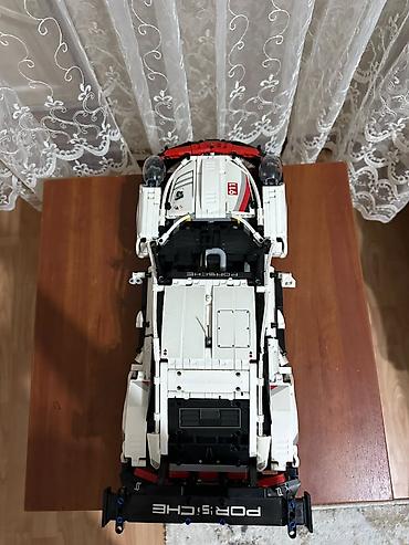 lego original: Конструктор спортивного автомобиля Porsche 911 RSR (тип LEGO Technic) — 3