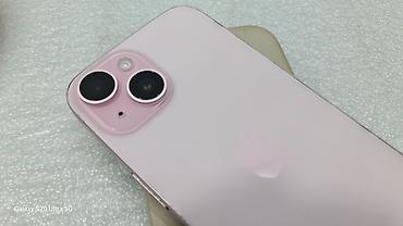 iphone 128: IPhone 15, Б/у, 128 ГБ, Золотой, Защитное стекло, Чехол, 83 % — 1
