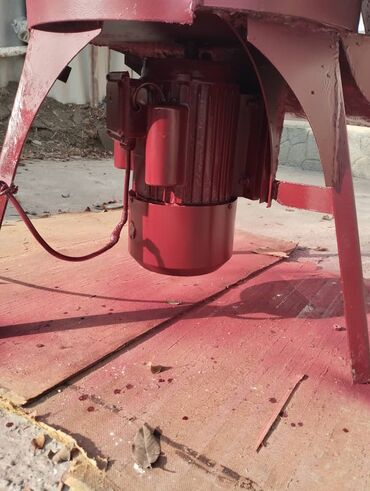 Другое ТВ и видео: Продаю дробилку универсал на 220 волт 3000 оборт в минуту — 9