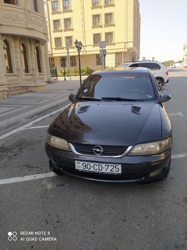 vita masin: Opel Vectra: 2 l | 1996 il | 260000 km Sedan