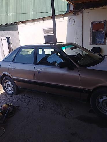 14: Audi 100: 1990 г., 1.8 л, Механика, Бензин, Седан — 5