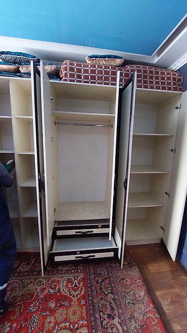 Двуспальные кровати: Продаётся спальный гарнитур (комплект мебели) В комплект входит: ✔️ — 6