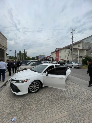 Toyota: Toyota Camry: 2019 г., 2.5 л, Автомат, Бензин, Седан