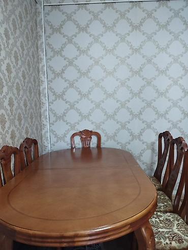study table: Продам раскладной обеденный стол с 6 стульями. Стол изготовлен из — 1