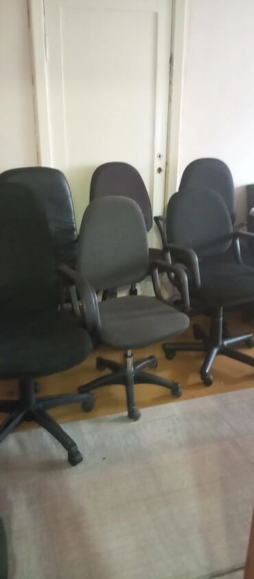 офисный стул б у: Офис креслолор, Колдонулган, Дөңгөлөктүү, Өзү алып кетүү lalafo.kg да офисный стул б у: Офис креслолор, Колдонулган, Дөңгөлөктүү, Өзү алып кетүү