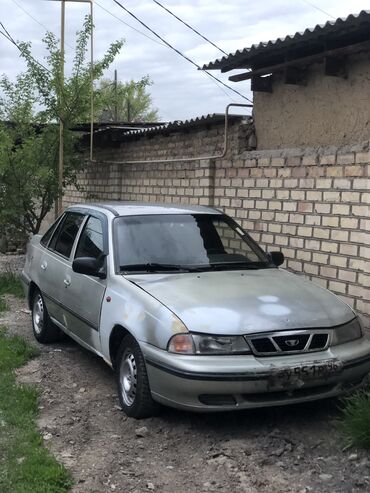 Daewoo: Daewoo Nexia: 2006 г., 1.6 л, Механика, Бензин, Седан