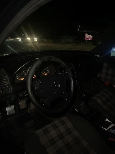 Унаа: Mercedes-Benz C-Class: 1995 г., 2.8 л, Кол менен иштөөчү, Бензин, Седан — 4