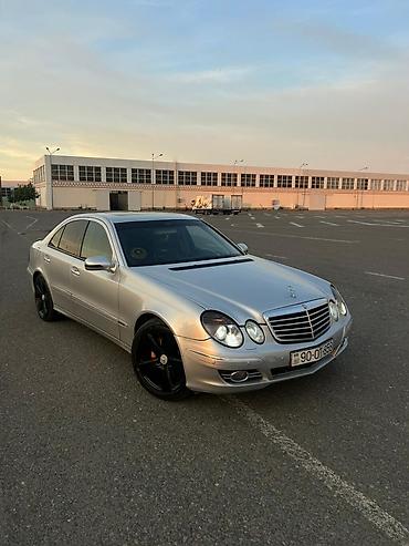 cls 63 amg: Mercedes-Benz E-Class: 2.2 l | 2002 il Sedan — 6