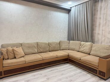 absivka taxta: Künc divan dəsti və şüşə TV stendi - L formalı iri künc divan: bej