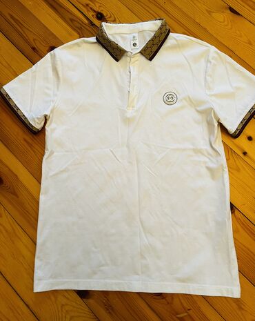 Köynəklər: Koynekler Her biri 5 manat hamisini alan olsa yenede endirim ederiy — 20