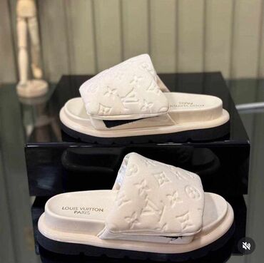 n fashion ugg cizme: Fashion slippers, Louis Vuitton