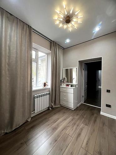 Долгосрочная аренда квартир: 4 комнаты, С мебелью частично — 8